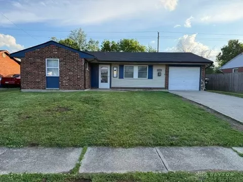 2077 Pueblo Dr, Xenia, OH 45385