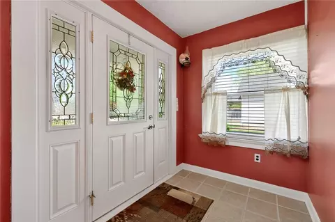 Entry Way - 6 Maple St, Franklin, OH 45005 photo 1 of 1