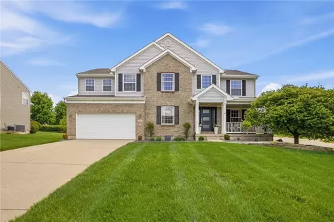 Exterior - 5 Clevenger Ct, Springboro, OH 45066 photo 4 of 14