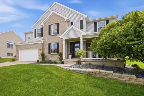 Exterior - 5 Clevenger Ct, Springboro, OH 45066 photo 5 of 14