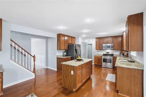 Kitchen - 5 Clevenger Ct, Springboro, OH 45066 photo 1 of 5