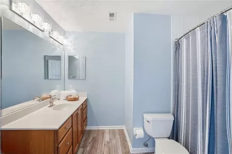 Bath - 5 Clevenger Ct, Springboro, OH 45066 photo 5 of 7