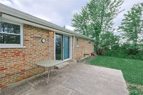 Exterior - 990 Joyce Dr, Batavia, OH 45103 photo 4 of 12