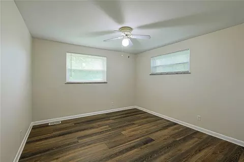 Bedroom - 990 Joyce Dr, Batavia, OH 45103 photo 6 of 7
