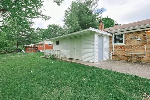Exterior - 990 Joyce Dr, Batavia, OH 45103 photo 10 of 12