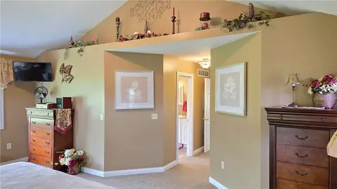 Entry Way - 387 Reeder Rd, Blanchester, OH 45107 photo 2 of 6