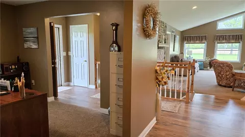 Entry Way - 387 Reeder Rd, Blanchester, OH 45107 photo 4 of 6