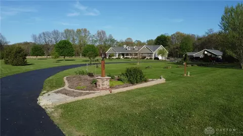 Exterior - 387 Reeder Rd, Blanchester, OH 45107 photo 5 of 15