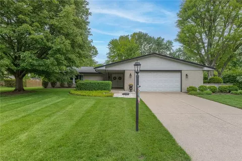 1180 Heathshire Dr, Washington Township, OH 45459