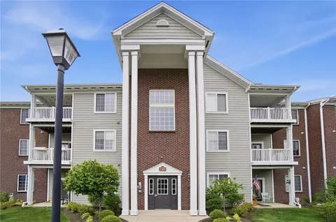 2305 Pinnacle Ct #309, Fairborn, OH 45324