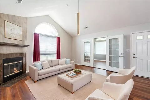 Living - 184 Edinburgh, Centerville, OH 45458 photo 1 of 5
