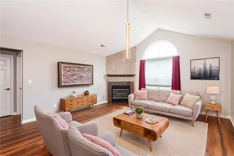 Living - 184 Edinburgh, Centerville, OH 45458 photo 2 of 5