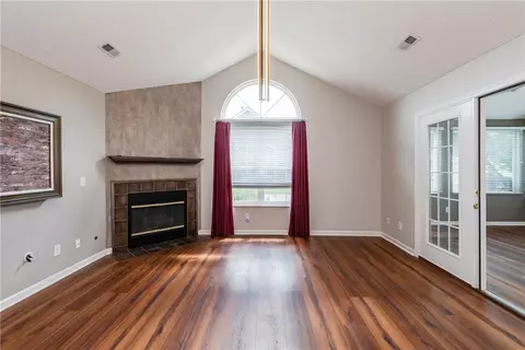 Living - 184 Edinburgh, Centerville, OH 45458 photo 3 of 5