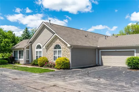 Exterior - 184 Edinburgh, Centerville, OH 45458 photo 4 of 4