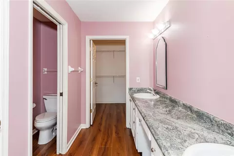 Bath - 184 Edinburgh, Centerville, OH 45458 photo 2 of 4