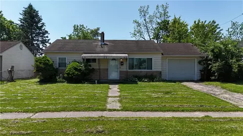 94 Marchmont Dr, Fairborn, OH 45324