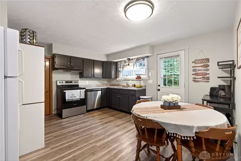 181 E Main St, Enon, OH 45323 photo 15