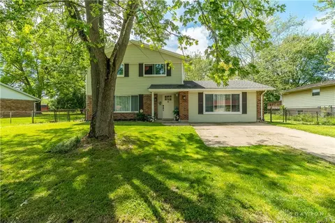 5223 Hahn Ave, Fairborn, OH 45324
