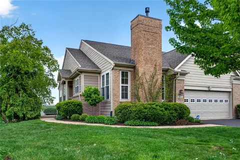 2544 Greenside Dr, Beavercreek, OH 45431