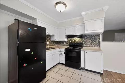 Kitchen - 301 Applegate Rd, Union, OH 45322 photo 2 of 4