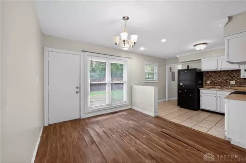 Dining - 301 Applegate Rd, Union, OH 45322 photo 1 of 2