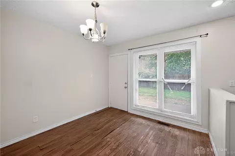 Dining - 301 Applegate Rd, Union, OH 45322 photo 2 of 2