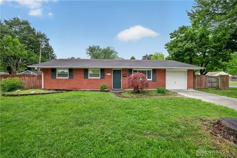 301 Applegate Rd, Union, OH 45322