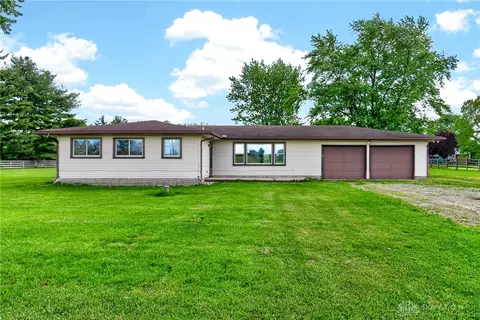 1005 Free Rd, New Carlisle, OH 45344