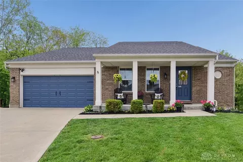 4223 Hunting Hawk Dr, Lebanon, OH 45036