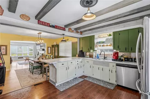 Kitchen - 117 S Washington Blvd, Hamilton, OH 45013 photo 2 of 2