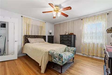Bedroom - 117 S Washington Blvd, Hamilton, OH 45013 photo 5 of 6
