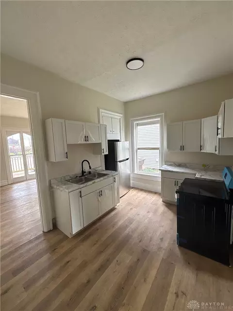 Kitchen - 75 W 2nd St, Xenia, OH 45385 photo 4 of 5
