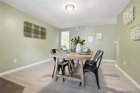 4119 Beach Trl, Jamestown, OH 45335