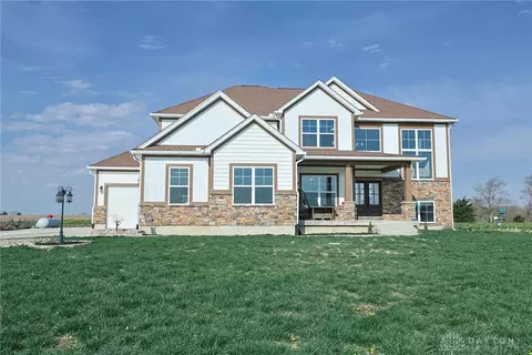 6853 Zerkle Rd, Springfield, OH 45502