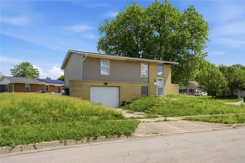 1805 Coretta Ct, Dayton, OH 45417