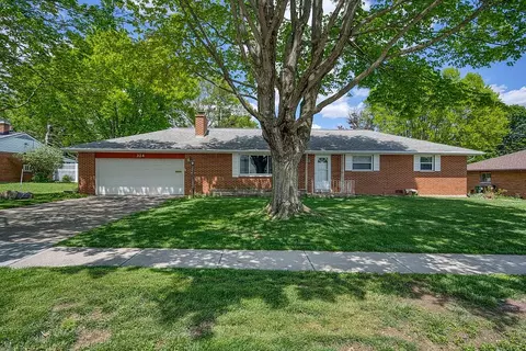 324 Beckenham Rd, Englewood, OH 45322