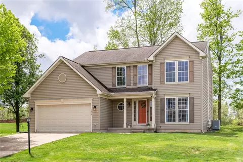 1818 Highlander Dr, Xenia, OH 45385