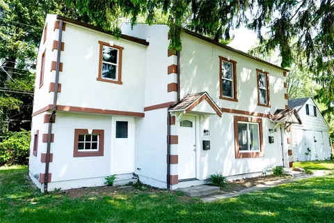 4358 Sunray Rd, Kettering, OH 45429