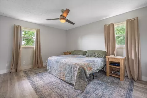 Bedroom - 7401 Beth Ct, Carlisle, OH 45005 photo 5 of 7