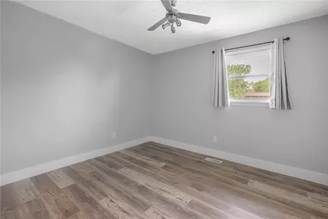 Bedroom - 7401 Beth Ct, Carlisle, OH 45005 photo 1 of 7