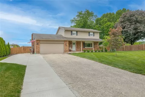 Exterior - 7401 Beth Ct, Carlisle, OH 45005 photo 9 of 10