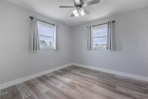 Bedroom - 7401 Beth Ct, Carlisle, OH 45005 photo 3 of 7
