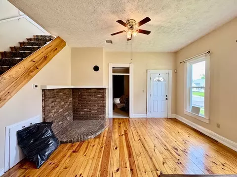 Living - 314 Raffensperger Ave, Springfield, OH 45505 photo 8 of 9