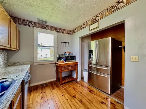 Kitchen - 314 Raffensperger Ave, Springfield, OH 45505 photo 8 of 9