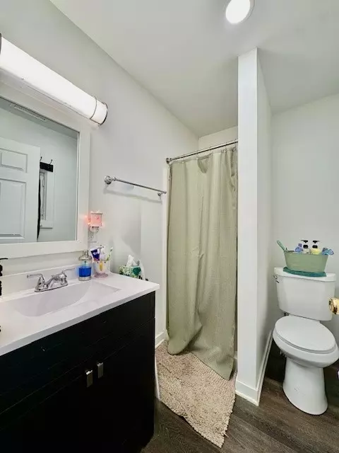 Bath - 314 Raffensperger Ave, Springfield, OH 45505 photo 1 of 4