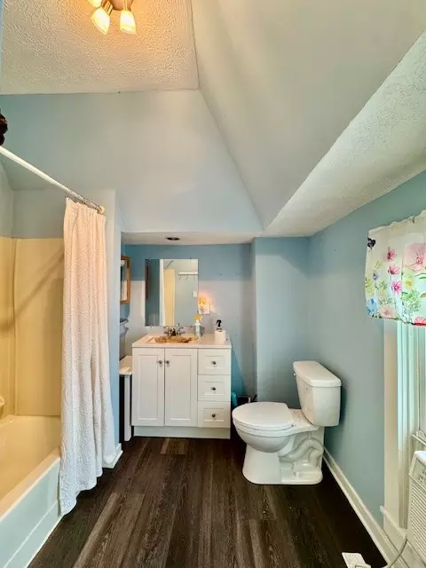 Bath - 314 Raffensperger Ave, Springfield, OH 45505 photo 4 of 4