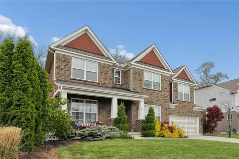 1252 Autumn Run Dr, Hamilton Township, OH 45039