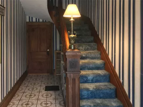 Entry Way - 110 S River St, Franklin, OH 45005 photo 1 of 1