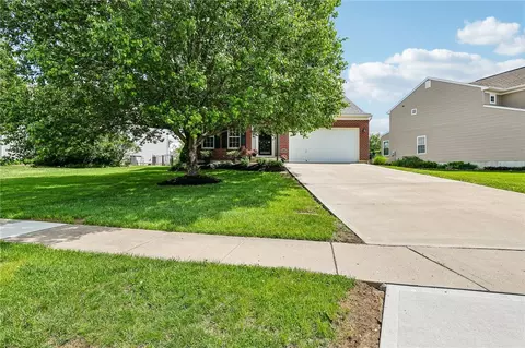 287 Leather Leaf Ln, Lebanon, OH 45036