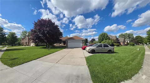 3809 Curtice Rd, Northwood, OH 43619